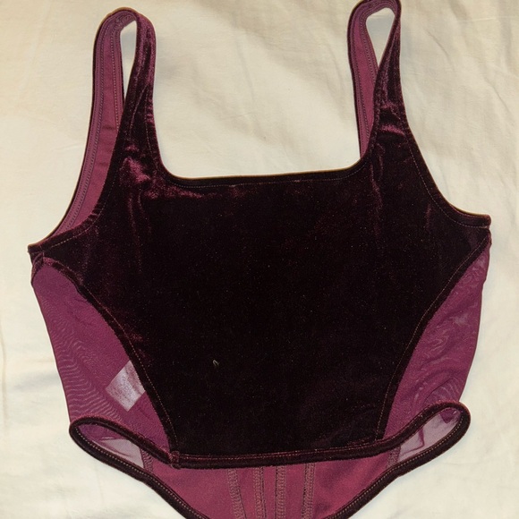 Chic Velvet Burgundy top - Picture 7 of 7